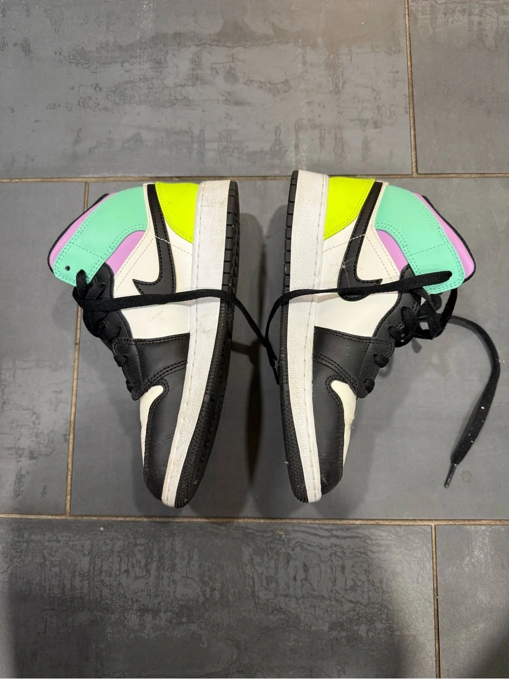 Jordan 1 MID Kids Black & Pastel Multicolor High-Top Sneakers boys 5y